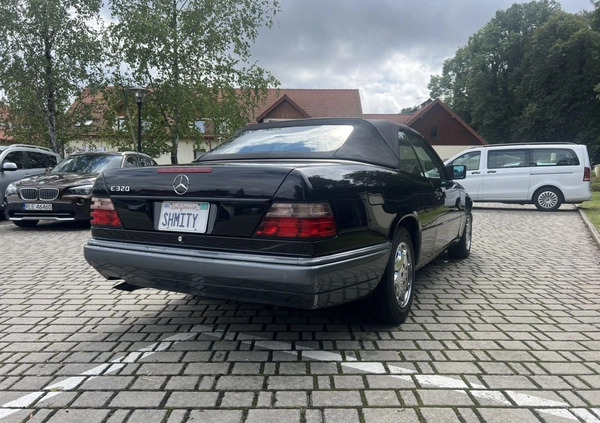 Mercedes-Benz Klasa E cena 70000 przebieg: 264000, rok produkcji 1994 z Rzeszów małe 667